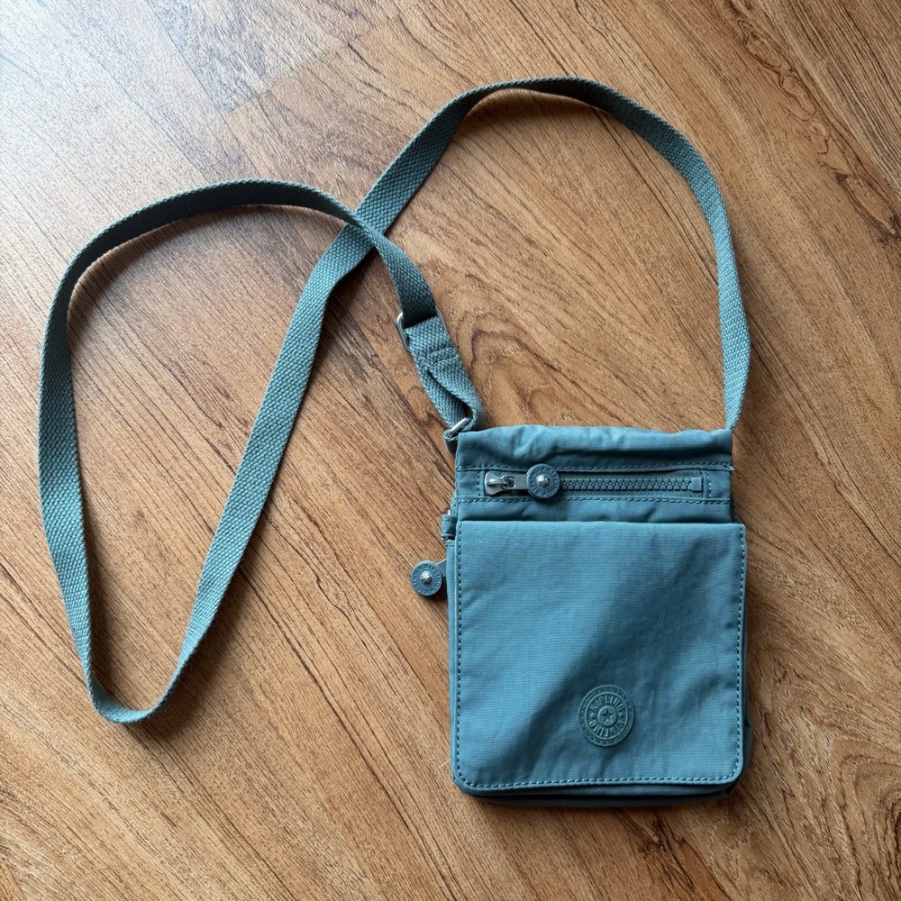 Small Kipling Blue/Green crossbody bag
